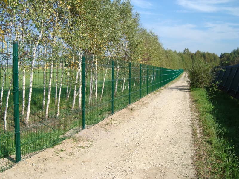 Сетчатый забор DoorHan в Белебее с установкой