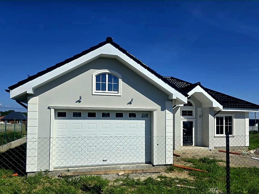 Секционные ворота DoorHan в Белебее с установкой